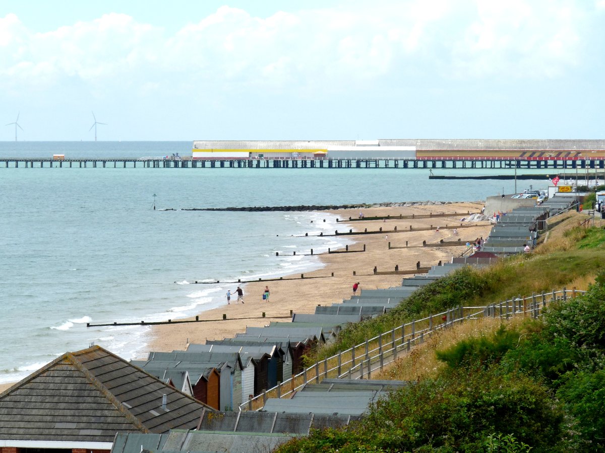 The Beach At Walton On The Naze By Mike Freeman At Picturesofengland