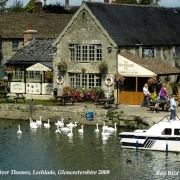 Riverside inn, River Thames, Lechlade, Gloucestershire 2009