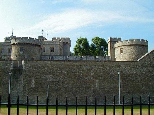 A picture of Tower of London