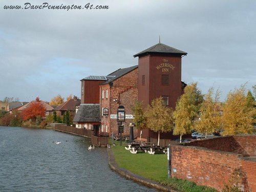 Waterside Inn, Canal side, Leigh.