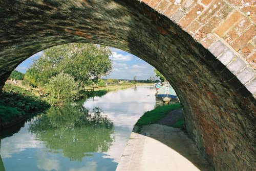 Great Bedwyn, Wilts, Kennet & Avon canal