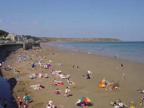 Filey Beach taken from The Royal Parade on a exceptionally hot day in summer 2001