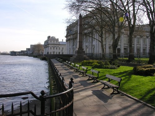 Greenwich Royal Palace & River Thames, Greenwich, Greater London. Spring 2005