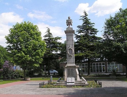 War Memorial in Newmarket, Suffolk