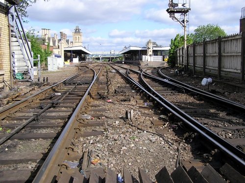 Lincoln Railway Station, viewed from the level crossing on High Street