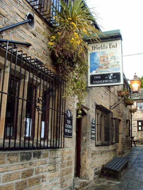 World's End Pub, Booth's Yard, Pudsey.