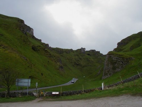 Winatts Pass, Castleton