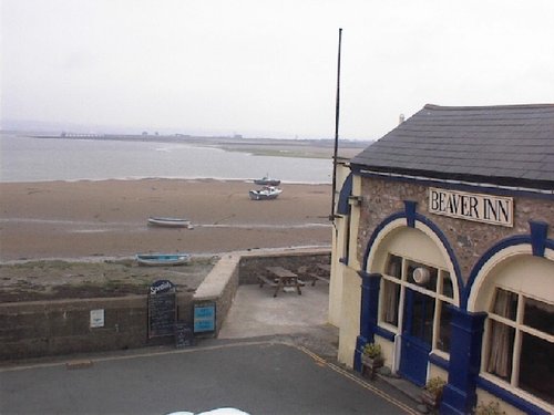 Appledore scene near a pub