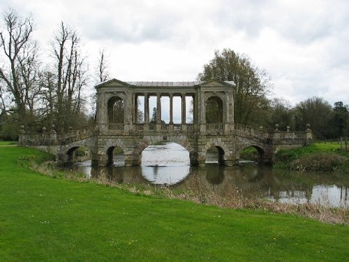 Bridge and river at Wilton House