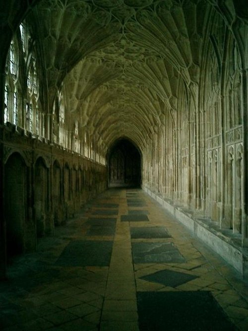 Gloucester Cathedral--Cloisters (winter afternoon)