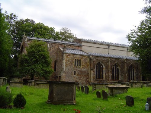 Berkeley Castle Chapel & Cemetery