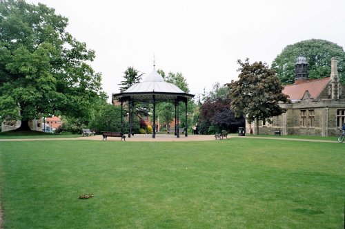 Castle Gardens in Newark-on-Trent - June 2005