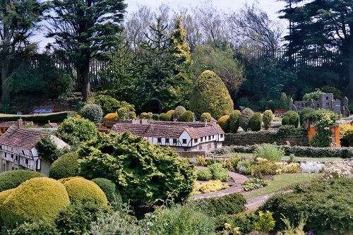 Model Village in Skegness - June 2005