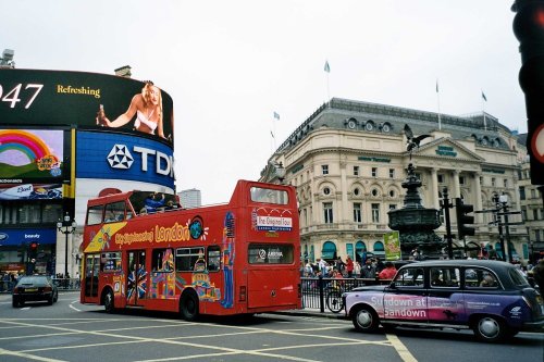 London - Piccadilly Circus, June 2005