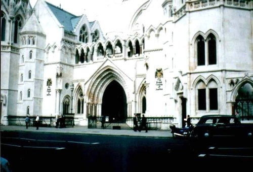 London - Royal Courts, Sept 1996