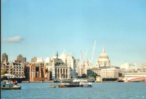 London - panorama, Sept 2002