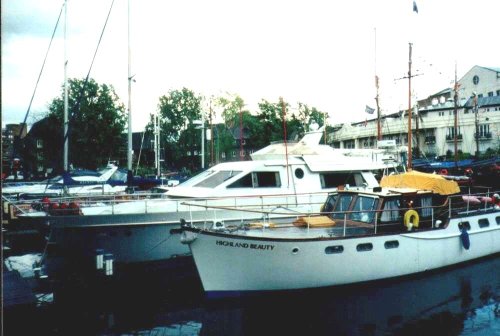 London - St Katherine Docks, May 2001