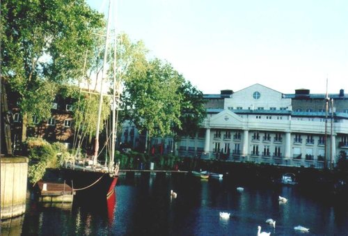 London - St Katherine Docks, May 2001