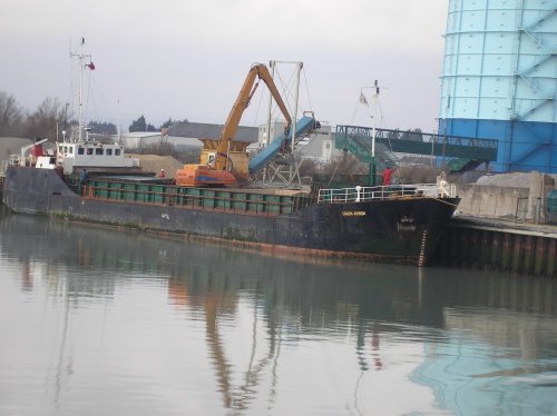 The Union Arrow unloading it's cargo on the river Arun at Littlehampton, West Sussex