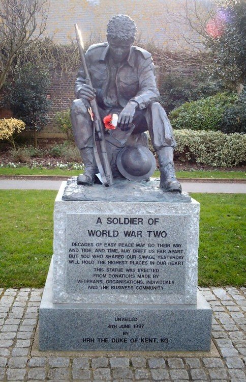 A soldier of WWII monument outside DDay Museum in Southsea, Hampshire.  Taken 27th January 2006.