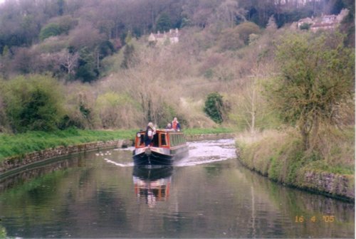 Kennet and Avon canal near the Dundas aqueduct