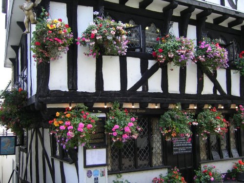 A pub in Dartmouth, Devon