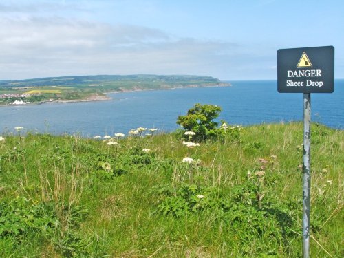 View from Scarborough Castle hill (05-06-2006)