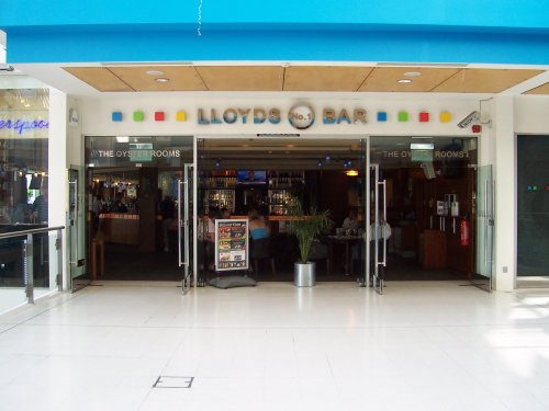 Lloyds Bar, (upstairs) Fulham Broadway Station