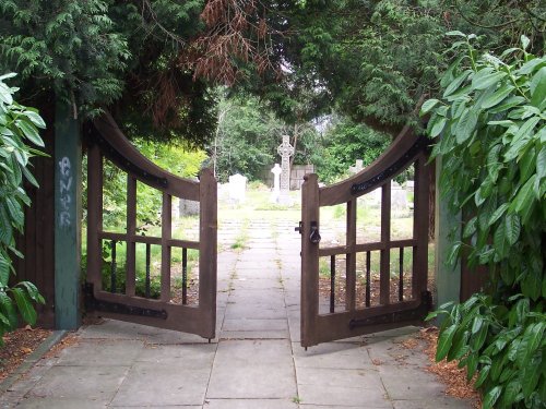 Ruislip. St.Martins Churchyard, from The High Street