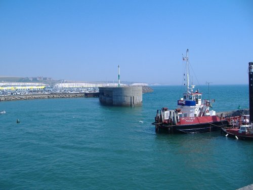 The entrance by sea into Brighton Marina