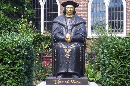 Thomas More statue - Chelsea Embankment