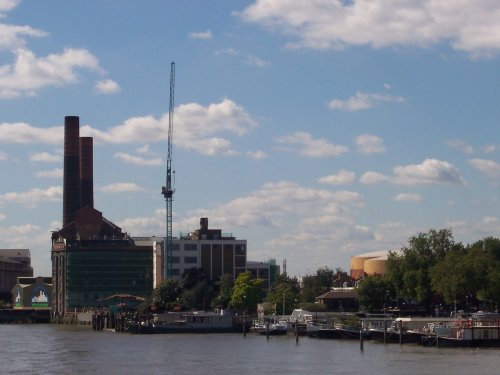 Lots Road (Chelsea) from Battersea Bridge/Cheyne Walk