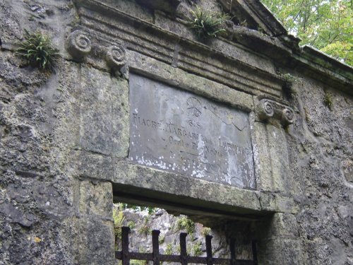 Oban - Dunstaffnage Chapel