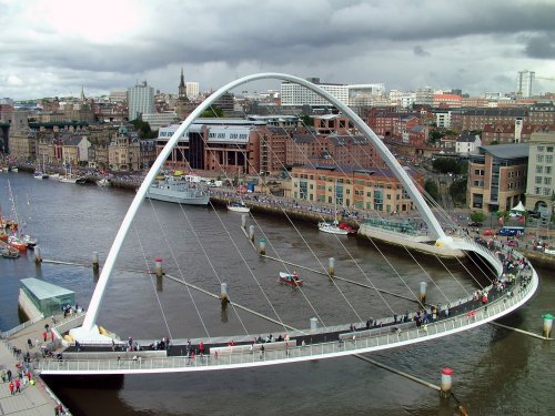 Gateshead Millennium Bridge viewed from the Baltic Arts Centre - July 2005