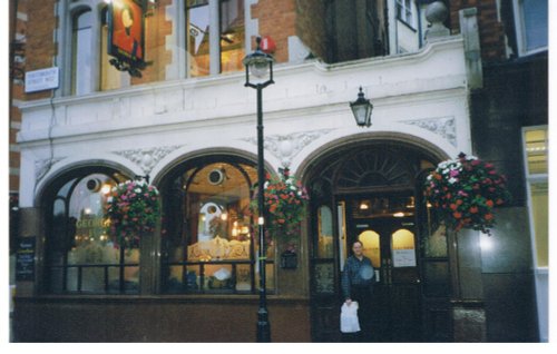 George IV Inn,  Portsmouth St. in London