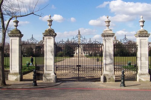 The Bullring Gate Royal Hospital, Chelsea
SW3