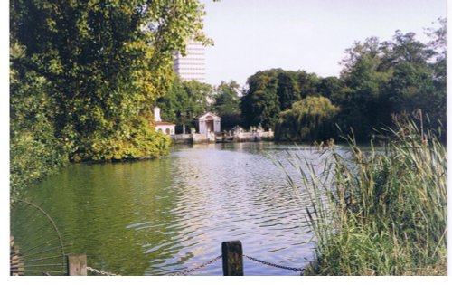 Serpentine Lake, Hyde Park, London