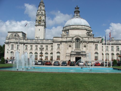 Cardiff city hall and its 3 feathers water feature,