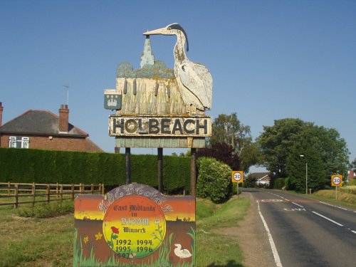 Holbeach, Lincolnshire. Winner of Britain in Bloom Sign
