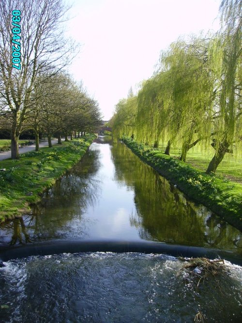 Kings Park in Retford, Nottinghamshire.
Chesterfield Canal runs through the centre of the park.
