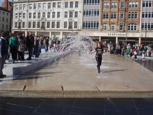 Nottingham Market Square's new water feature