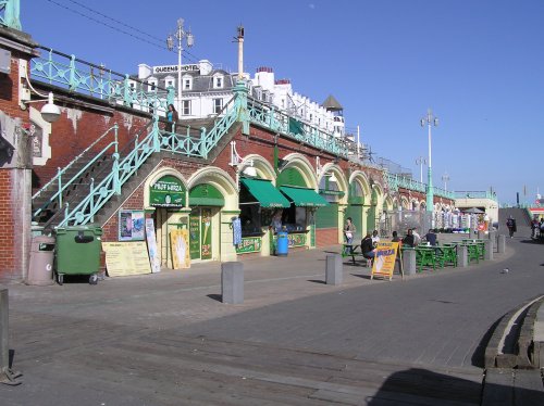 The Promenade, Brighton, Sussex (West of Palace Pier)