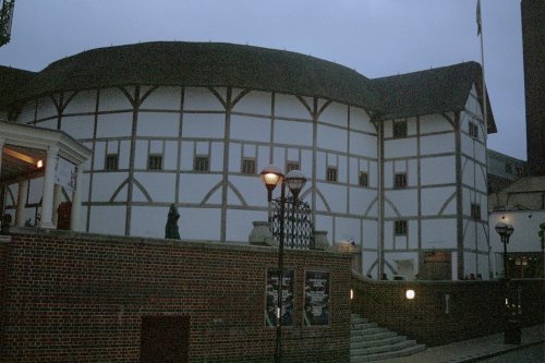 the Globe Theater, London