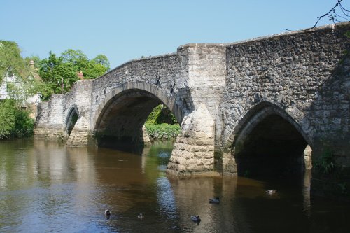 The 700 yr old medieval bridge at Aylesford, Kent