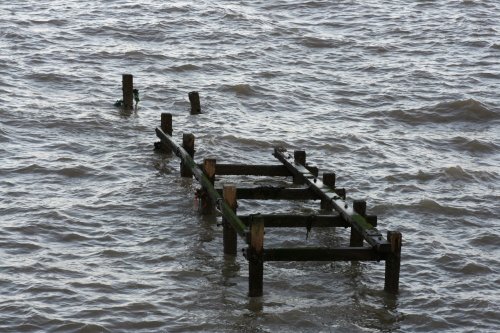 GROYNE