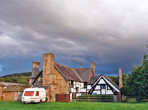 Walton court camping and caravan site