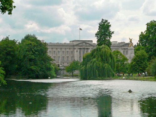 Buckingham Palace in London from St James Park July 2007