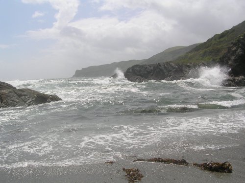 Rough sea at Lansallos Cove, Cornwall