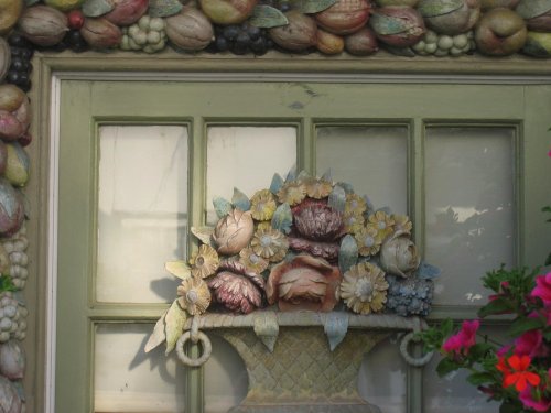 Beatiful window decoration in Clovelly, Devon