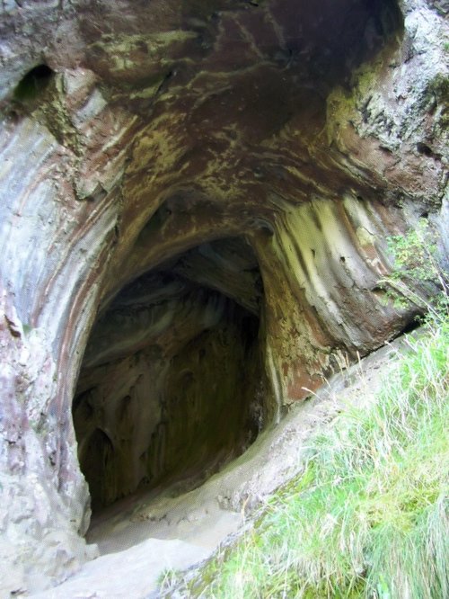 Thor's Cave, Staffordshire